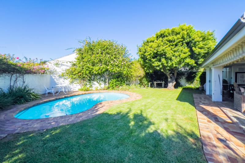 To Let 3 Bedroom Property for Rent in Constantia Western Cape